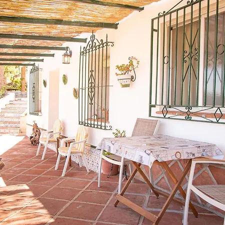 Holiday home Alegre Y Ole